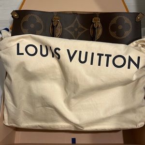 Fashioned from Monogram Gaint canvas, the On theGo GM tote bag is a beauty.